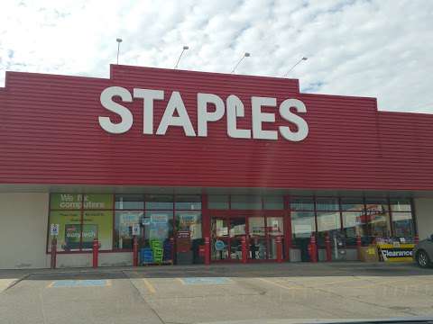 Staples Woodlawn Centre